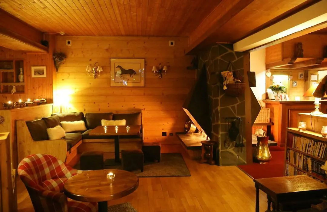 Hotel & Spa Le Dahu-1